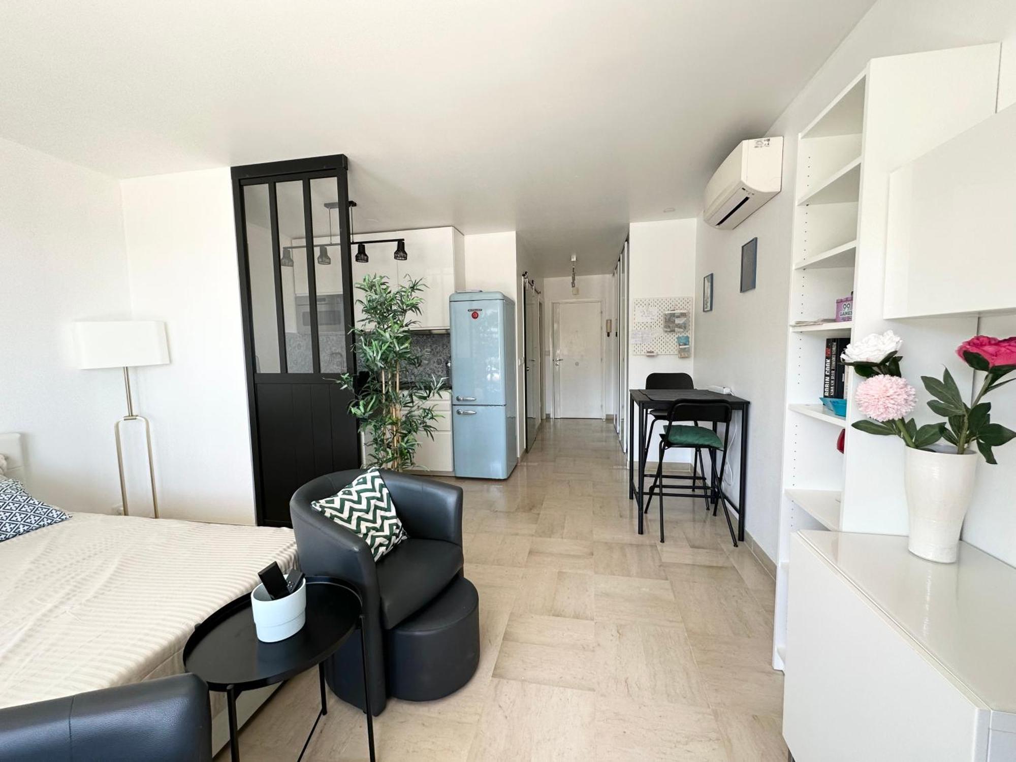 Nice, Grand Studio - Piscine - Terrasse Vue Mer Apartment Exterior foto